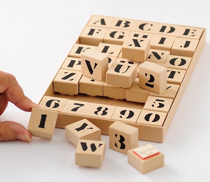 K9-03 ステンシルアルファベットスタンプ